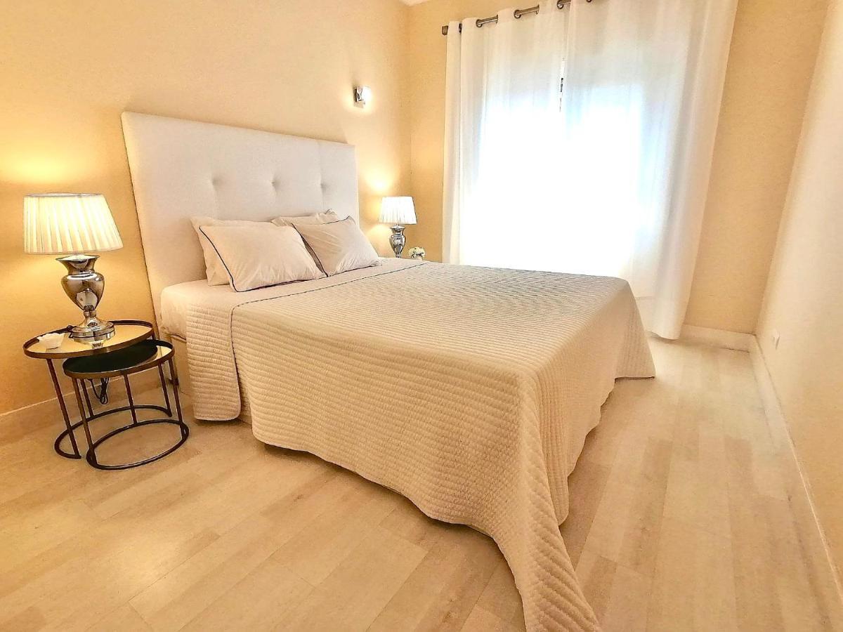 Beachfront Seaview Litoralmar Apt, Fast Wifi, Airco, Pool, Private Parking Portimao Exterior photo