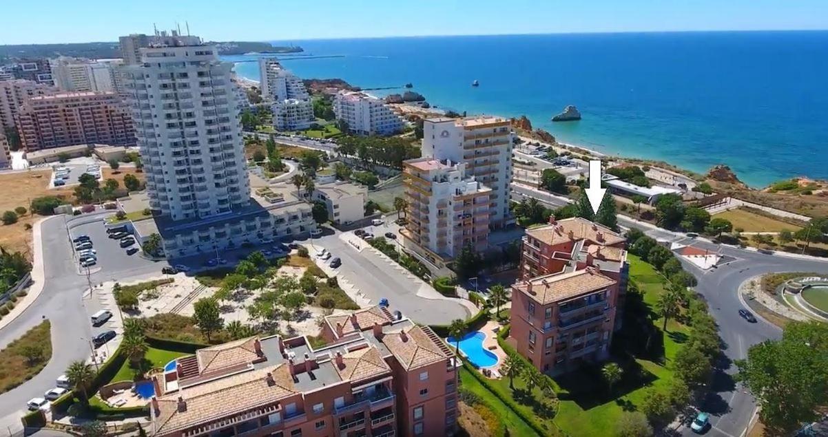 Beachfront Seaview Litoralmar Apt, Fast Wifi, Airco, Pool, Private Parking Portimao Exterior photo