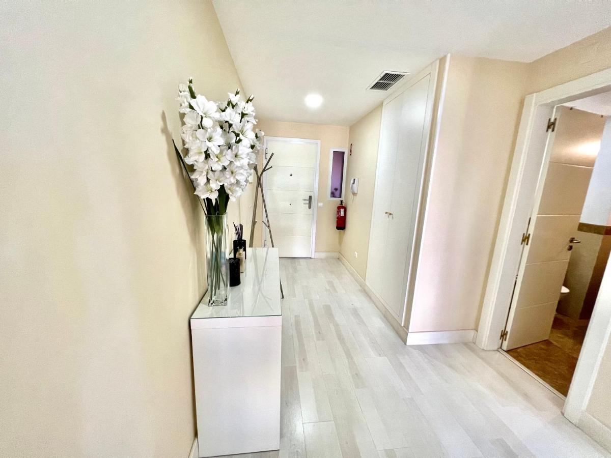 Beachfront Seaview Litoralmar Apt, Fast Wifi, Airco, Pool, Private Parking Portimao Exterior photo